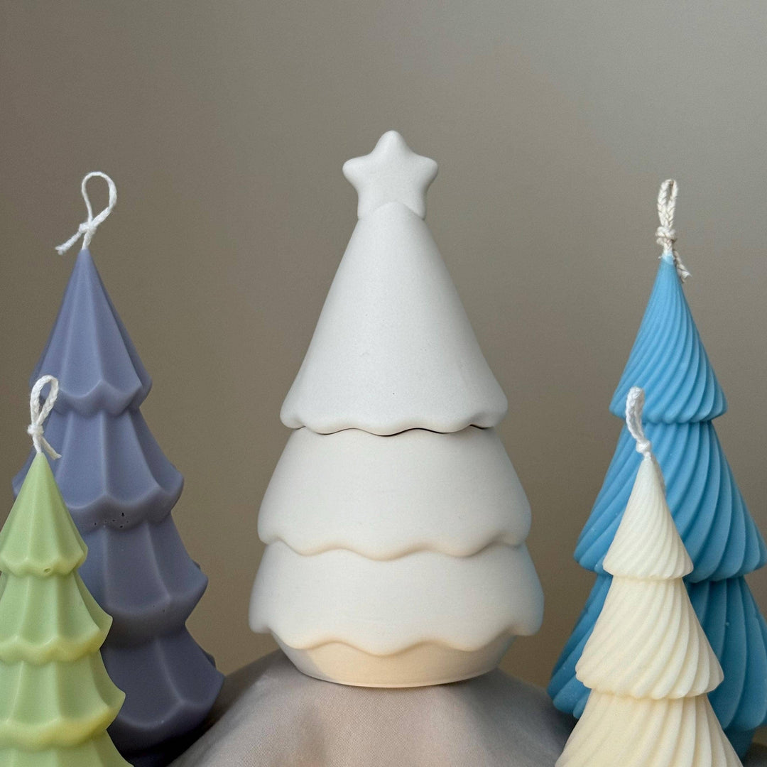 Christmas Tree Jar Soy Wax Candle: Cherry&Almond
