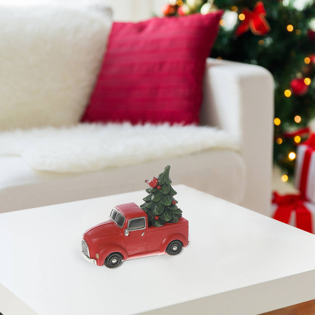 RED TRUCK WITH CHRISTMAS TREE DÉCOR