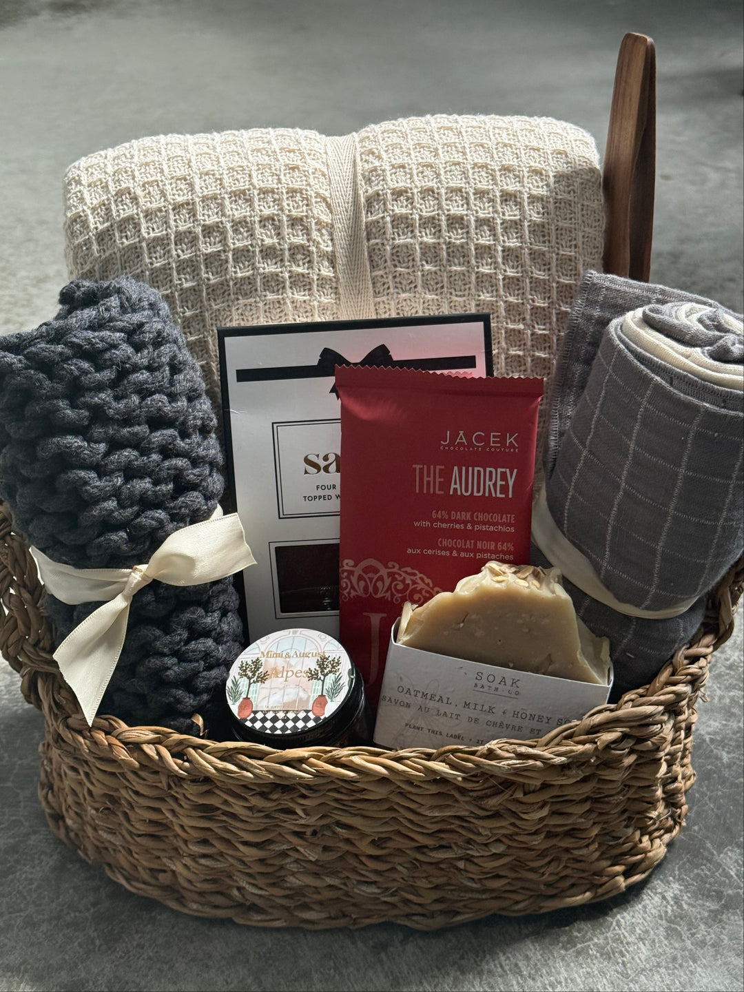 Panier-cadeau de bienvenue à la maison